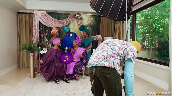 A Nigerian Owambe Gogo Fukme, August Skye / Brazzers / Wpisz XVPROMO na oficjalnej stronie, aby uzyskać zniżkę