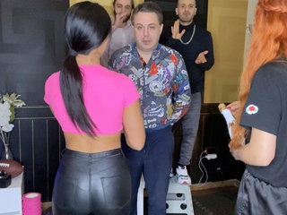 Amatorska ruda Milf ssie i pieprzy faceta