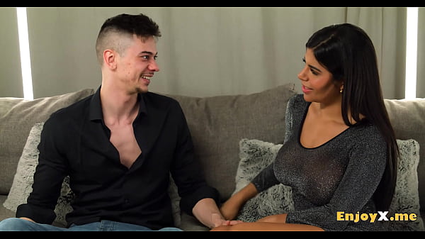 Brunetka, uległa Latynoska Sheila Ortega pragnie męczącego BDSM i masywnego mięśniaka – uwielbia XXX!