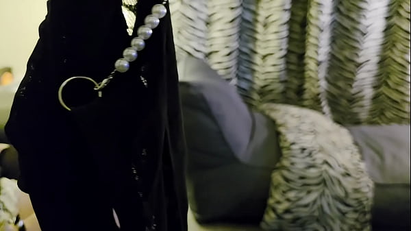 Chubby Milf Candid Sandra eksponuje swoje ciało BBW na amatorskim wideo domowym