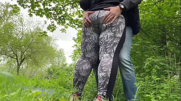 Czułem palec wielbłąda mojej teściowej w legginsach, kiedy robiła mi spermę