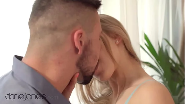 Dane Jones Piękna blondynka z Polski Jayla De Angelis intymne obciąganie romantyczny hardcore sex