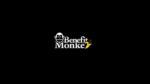 Dzikie brunetki – Nie mogą się oprzeć i walczą o mojego kutasa | Benefit Monkey