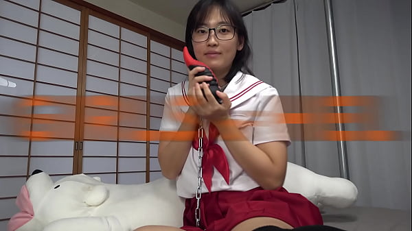 Exxxtra HUGE dildos w obu otworach azjatyckiej dziwki
