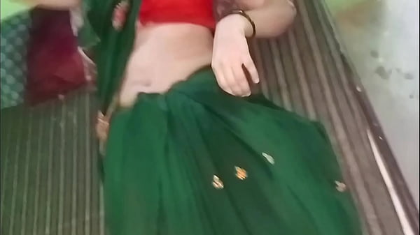 Indyjska nowo poślubiona dziewczyna została zerżnięta na krześle, hindi sex video
