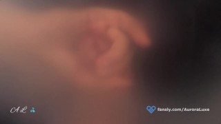 Kompilacja wytrysków na stole do dojenia – tyle spermy!