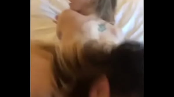 Napalone dziwki zniszczone przez ogromnego kutasa