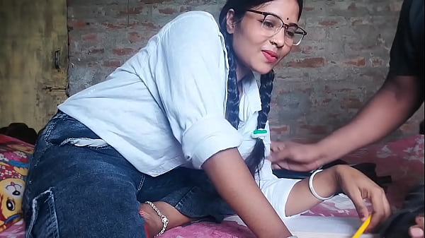 Nauczyciel zrzekł się opłat i przeleciał swoją uczennicę – Indianin