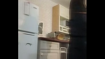 Pikantna Ukrainka zostaje zerżnięta w kuchni przez czarnego Chrystusa, cz. 1