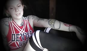 Cheerleaderka preferuje ostry seks
