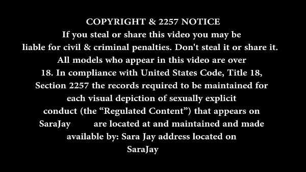 Różowowłosa Hot Ass Hollywood i Sara Jay ocierają się o siebie łechtaczkami!