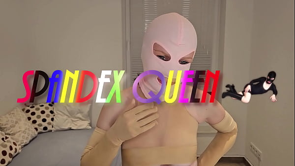 SpandexQueen ssie kutasa i doi jego spermę na swojej nagiej nylonowej koszulce