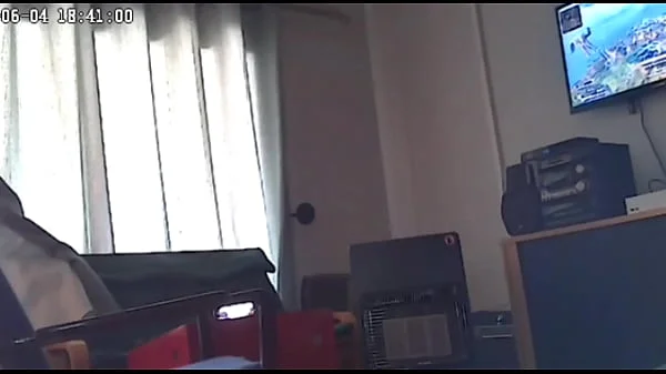 Spycam przyłapał mojego faceta na ruchaniu mojej macochy